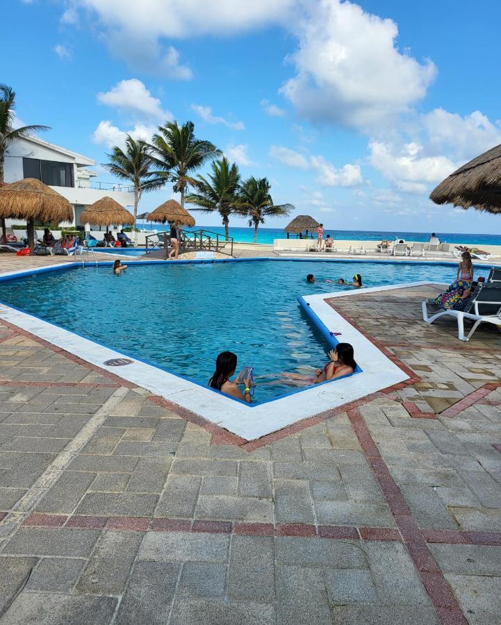 Private Room. Brisas. Zona Hotelera. Cancún Exteriér fotografie
